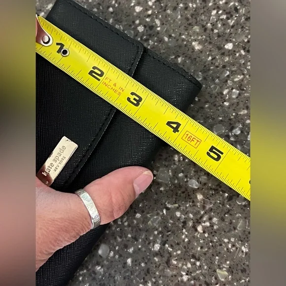 Kate Spade Black Laurel Way Iphone Wristlet Wallet | Leather Passport Travel - Picture 10 of 11